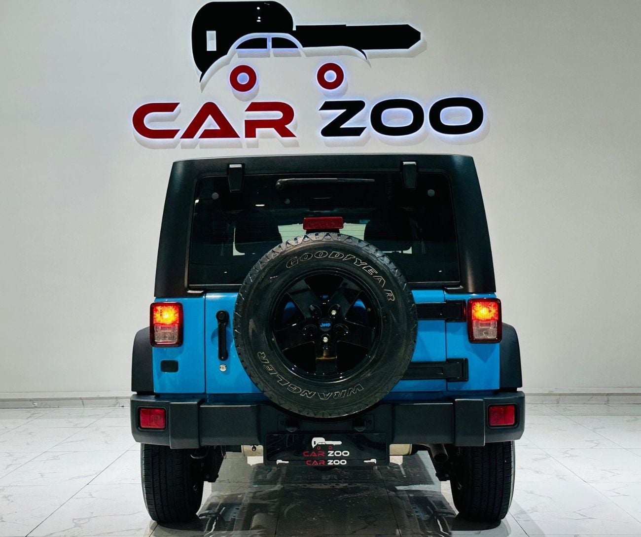 Jeep Wrangler Unlimited Sport 3.6L A/T