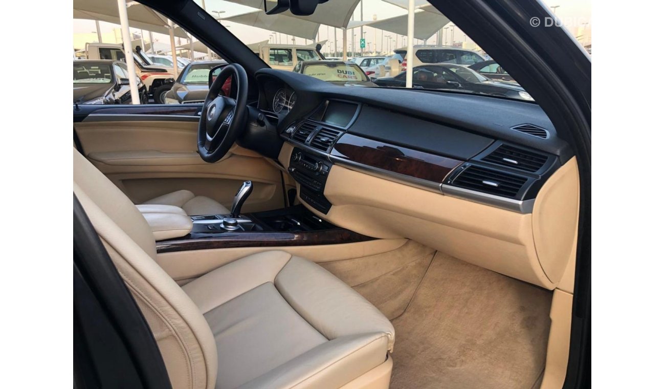 بي أم دبليو X5 موديل 2009 خليجي فل  مواصفات كراسي جلد ومثبت سرعه وتحكم كهربي كامل ونظام صوت ممتاز وكاميرا خلفيه ومد