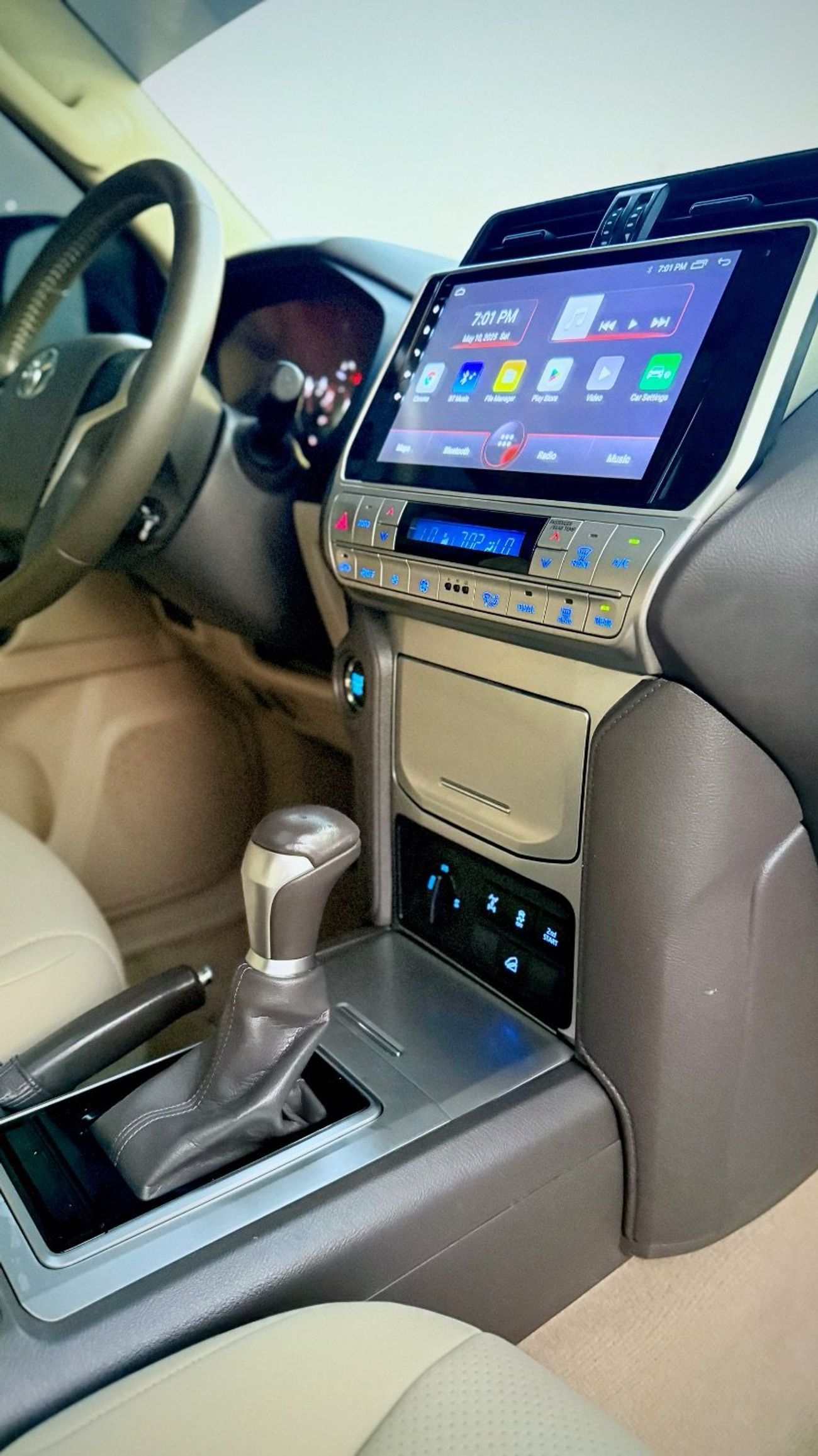 تويوتا برادو 2019 VXR V6 4.0L GCC Specification In Excellent Condition