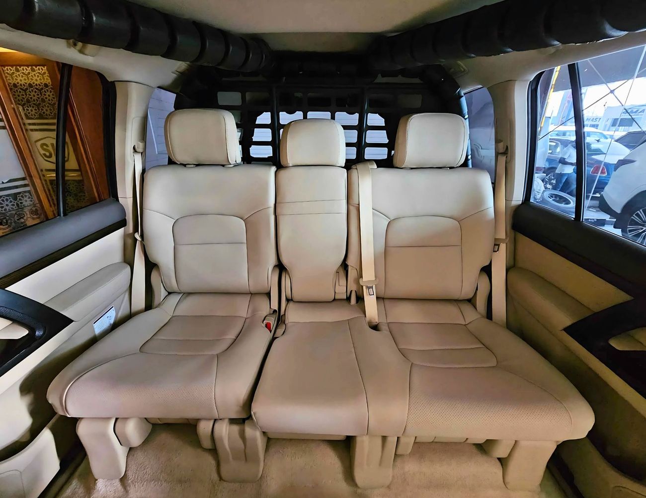 Toyota Land Cruiser GXR V6/ SUNROOF/ WARANTY/ FSH/ SINGLE USER/ LEATHER/ FREE REGISTERATION/ 2266 MONTHLY /LOT#20936