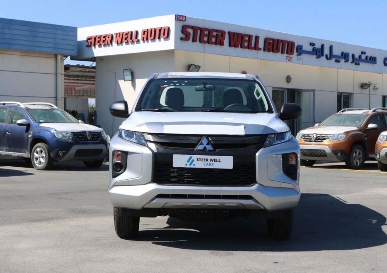 ميتسوبيشي L200 DIESEL - 2.4L -  DOUBLE CABIN - 4X4 - 5MT - POWER LOCKS AND POWER WINDOWS - EXPORT ONLY