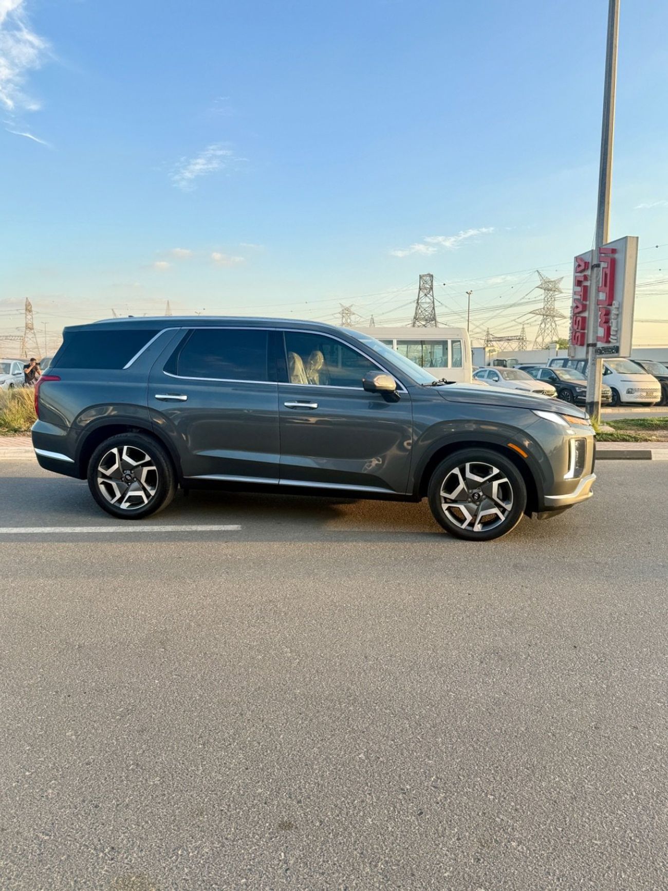 Hyundai Palisade Palisade Limited very clean car