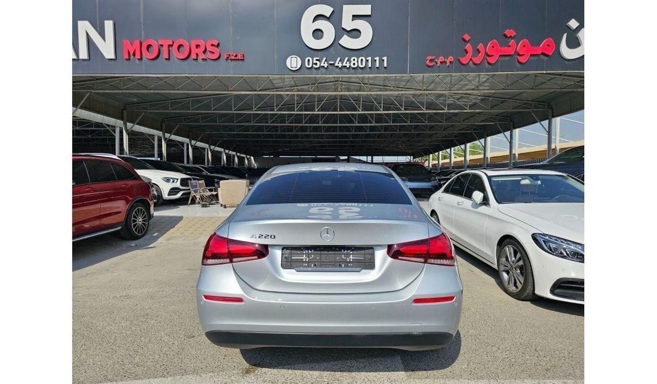 مرسيدس بنز A 220 Mercedes A220