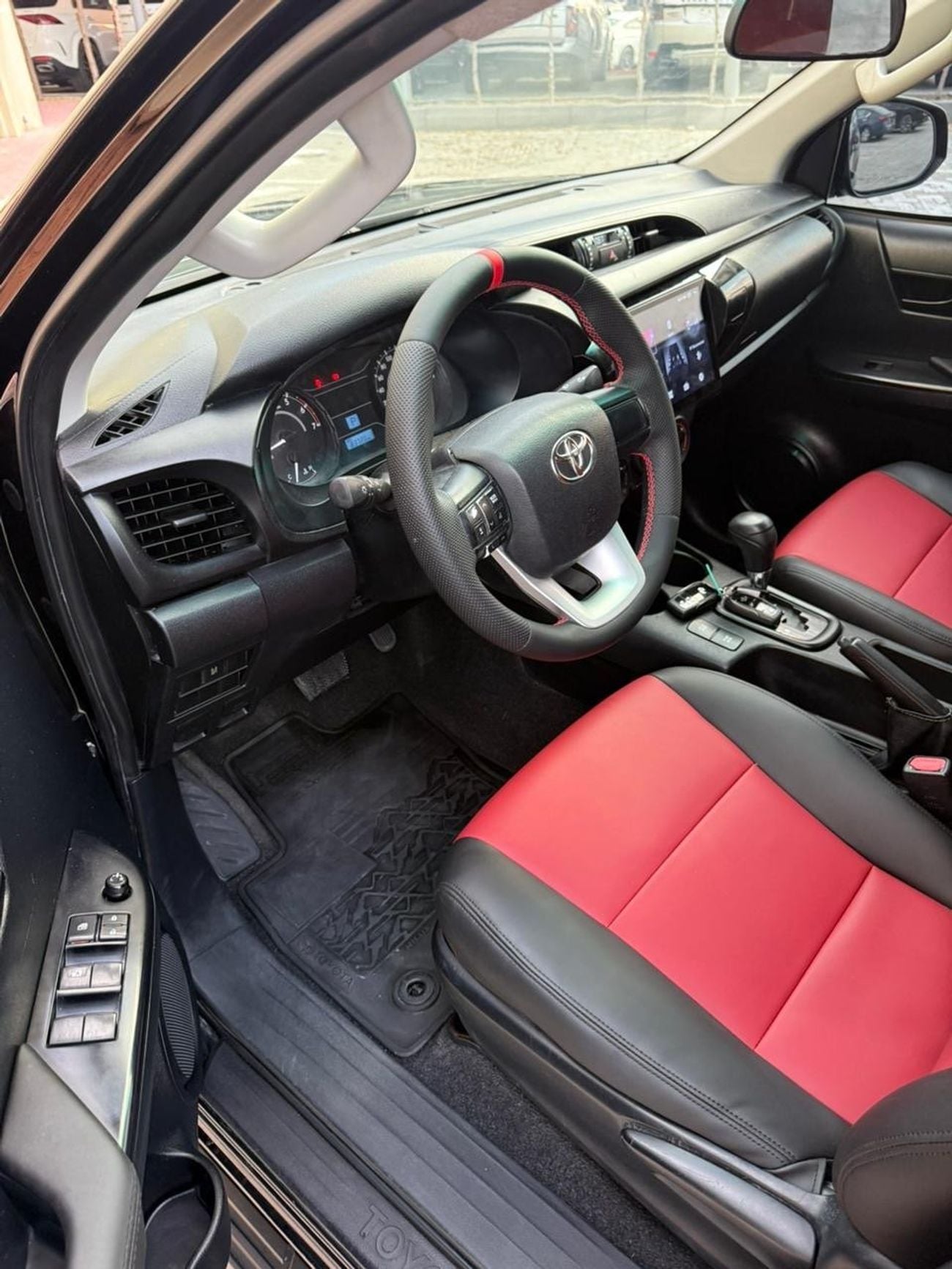 تويوتا هيلوكس  2.7L Double Cab Utility A/T