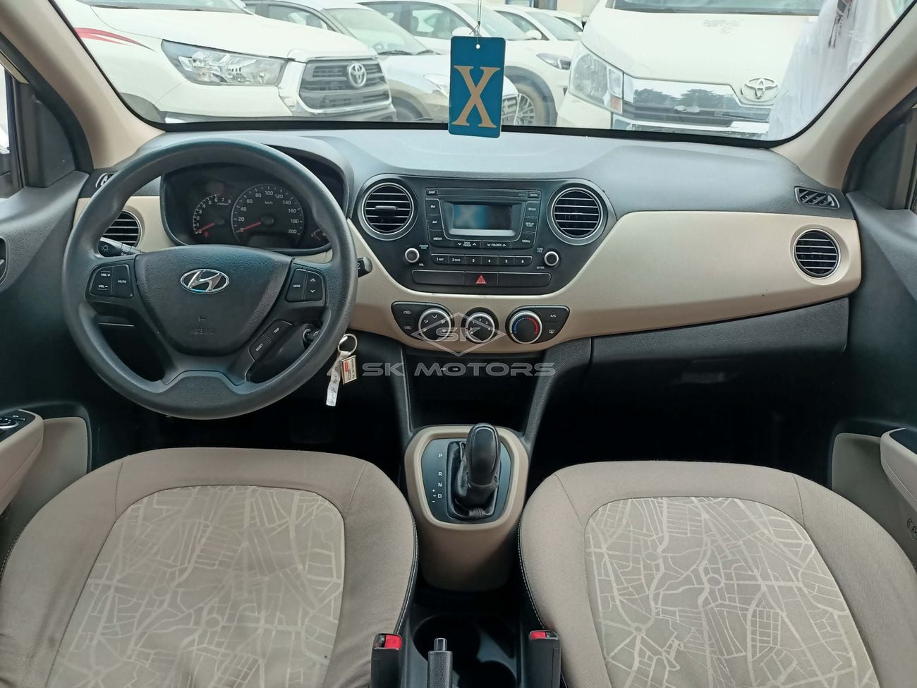 Hyundai Grand i10 1.2L, 14" Rims, Xenon Headlights, Fog Lights, Fabric Seat, Airbag, Headlight Aiming Knob (LOT # 828)