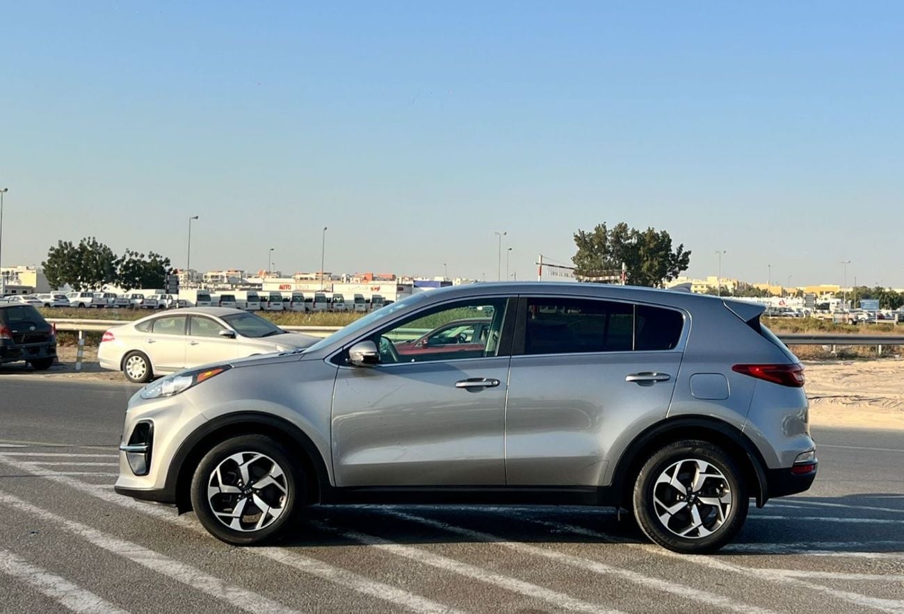 Kia Sportage LX 2020 Kia Spotage Mid-Option - 2.4L V4 - Rear Camera - Electric Seat