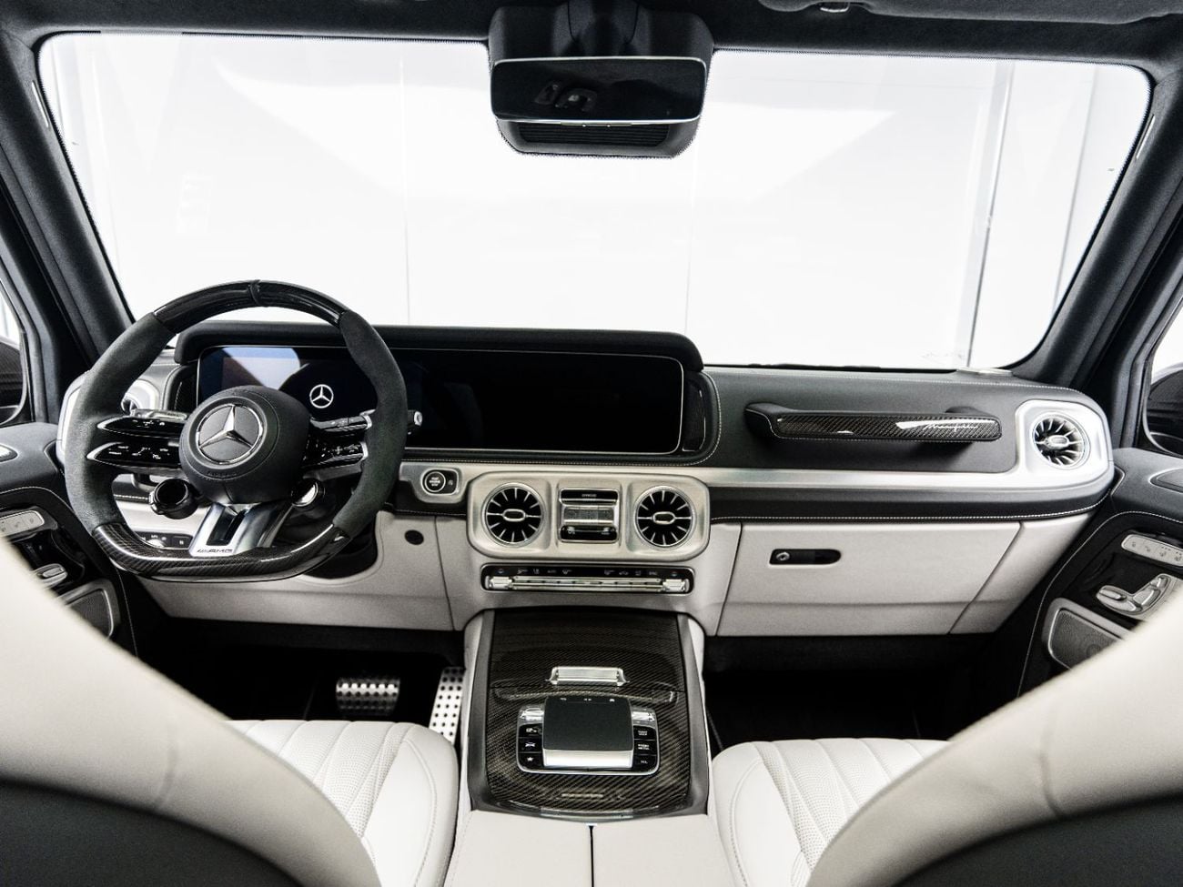 مرسيدس بنز G 63 AMG 4MATIC SUV 2025 Mercedes G63 AMG, 4.0 TC V8, 4WD, 577bhp, 9 Speed Auto