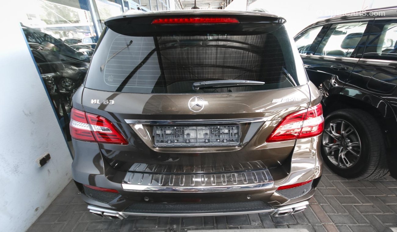 Mercedes-Benz ML 63 AMG