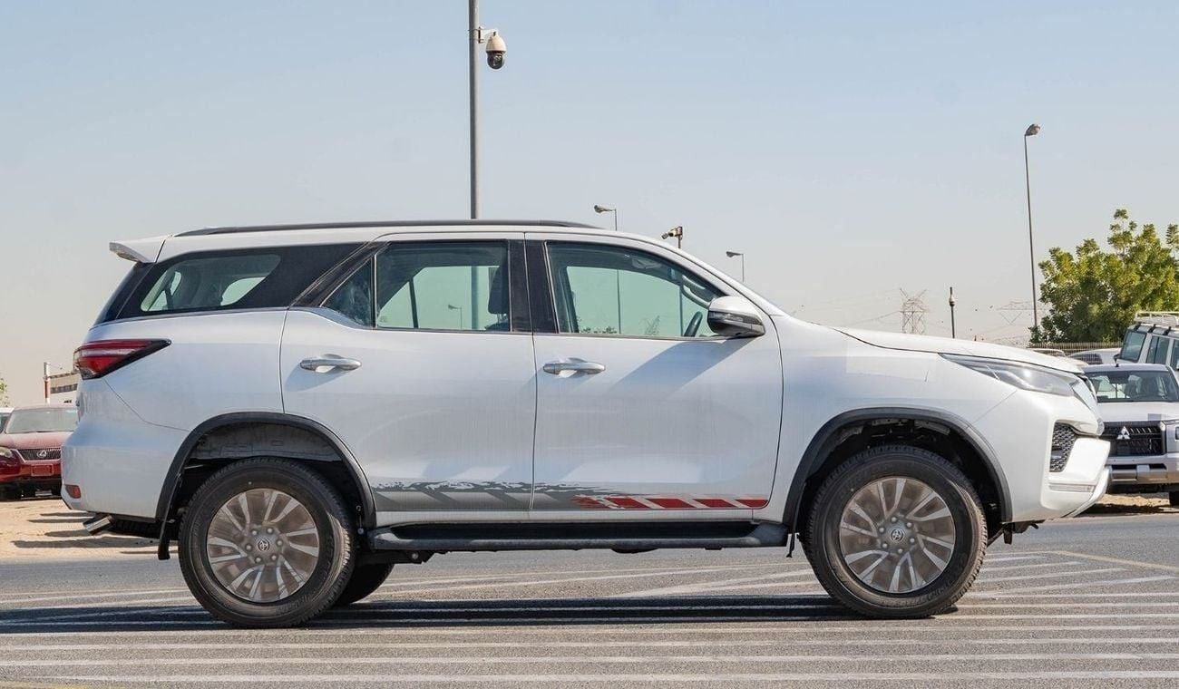 Toyota Fortuner 2025 Toyota Fortuner Adventure SR5 V6 4.0L AT Petrol