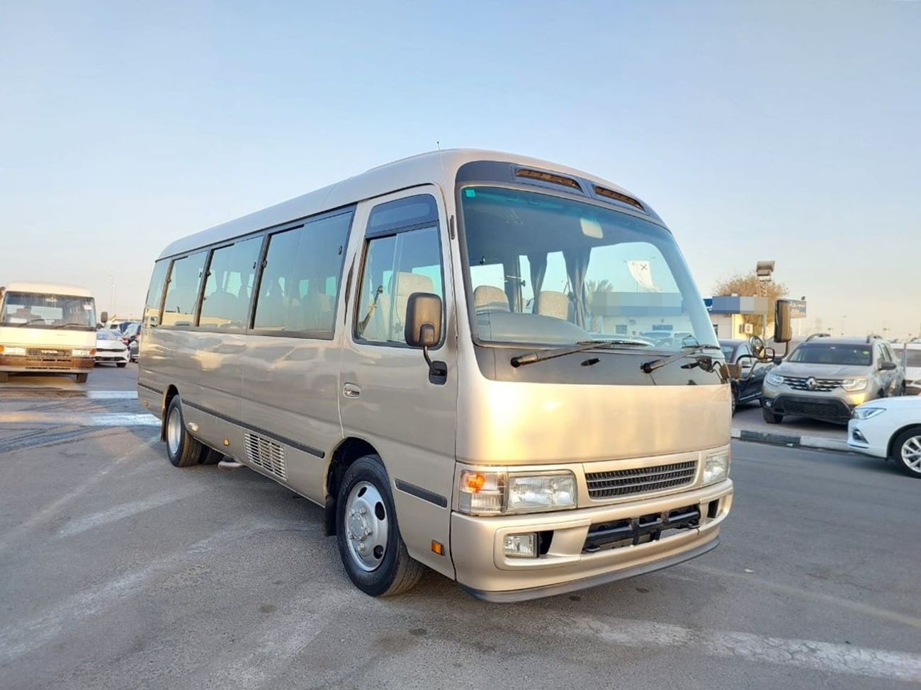 Toyota Coaster TOYOTA COASTER BUS RHD 2006 MODEL 4.0 L DIESEL AUTOMATIC(PM01152)