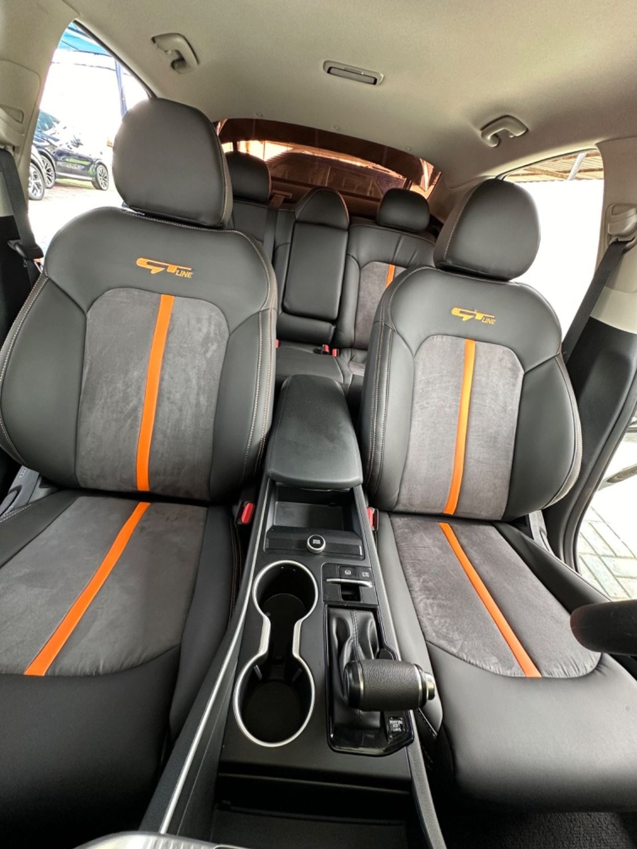 كيا K5 كيا K5 2021 بمحرك سعة 1.6 تيربو السيارة بحالة ممتازة قليلة الأضرار