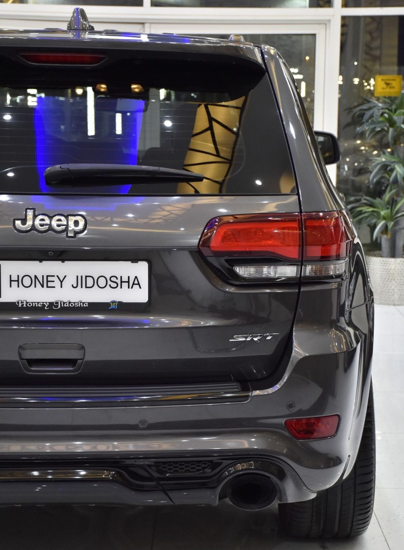 Jeep Grand Cherokee EXCELLENT DEAL for our Jeep Grand Cherokee SRT ( 2015 Model ) in Grey Color GCC Specs