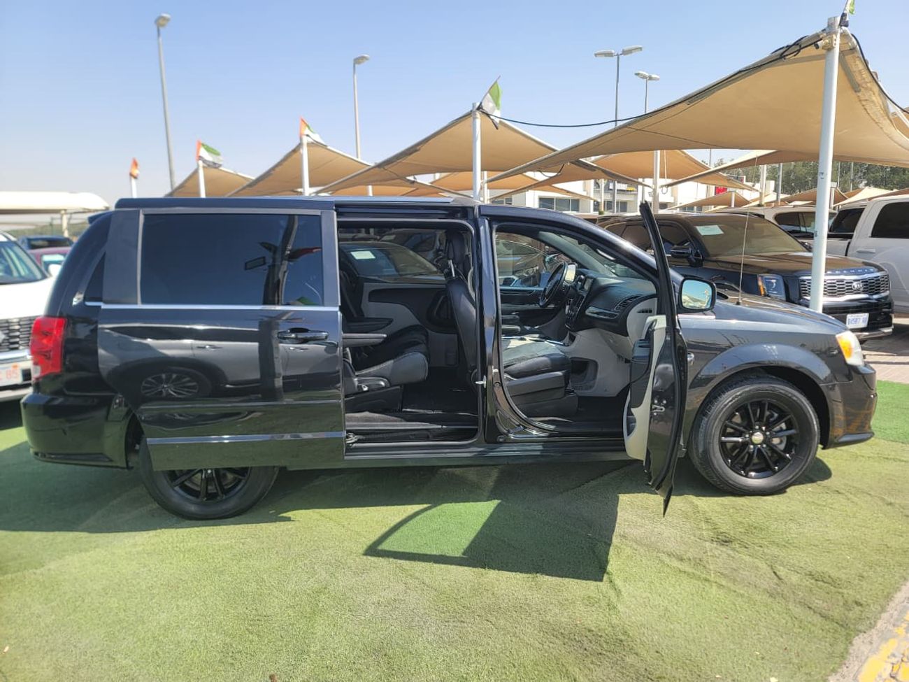 دودج جراند كارافان 2017 Dodge Grand Caravan