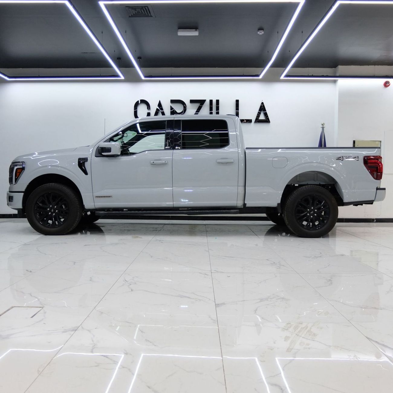 Ford F 150 Lariat 3.5L Ford F-150 Lariat 2024 Hybrid 4WD – Gray | Black Interior | Canadian Specs