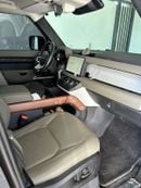 لاند روفر ديفندر 110 SE P300 2.0L