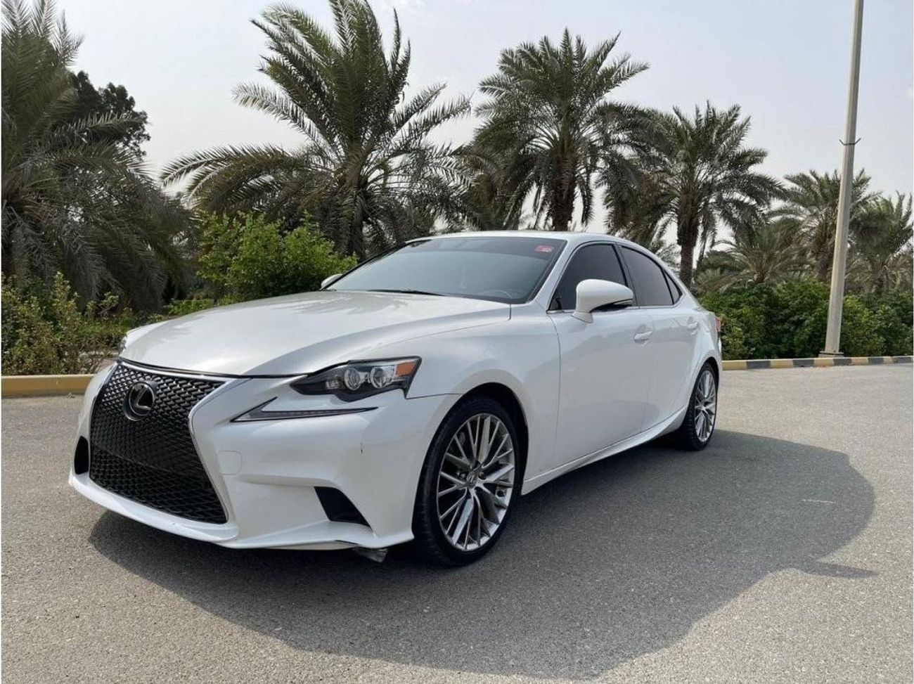 لكزس IS 300 بلاتينوم لكزس اي اس 2016 فل مواصفات