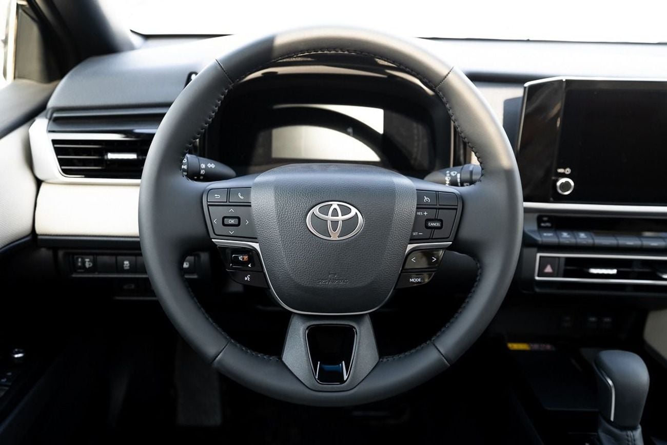Toyota Camry TOYOTA CAMRY LE HYBRID 2.5 GCC SPECS 2026 MODEL