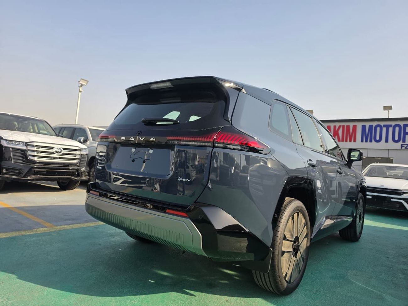 Toyota RAV4 2.5L Adventure Hybrid Toyota RAV4 Hybrid 2.5 2026 – Full Option | AWD | Blue / Grey Interior