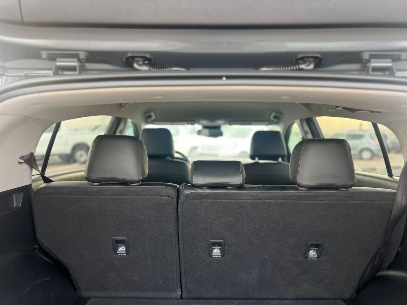 كيا سبورتيج 2020 Kia Sportage LX Mid - option - 2.4L V4 - AWD 4x4 - Rear Camera - Leather Seat - 2 keys