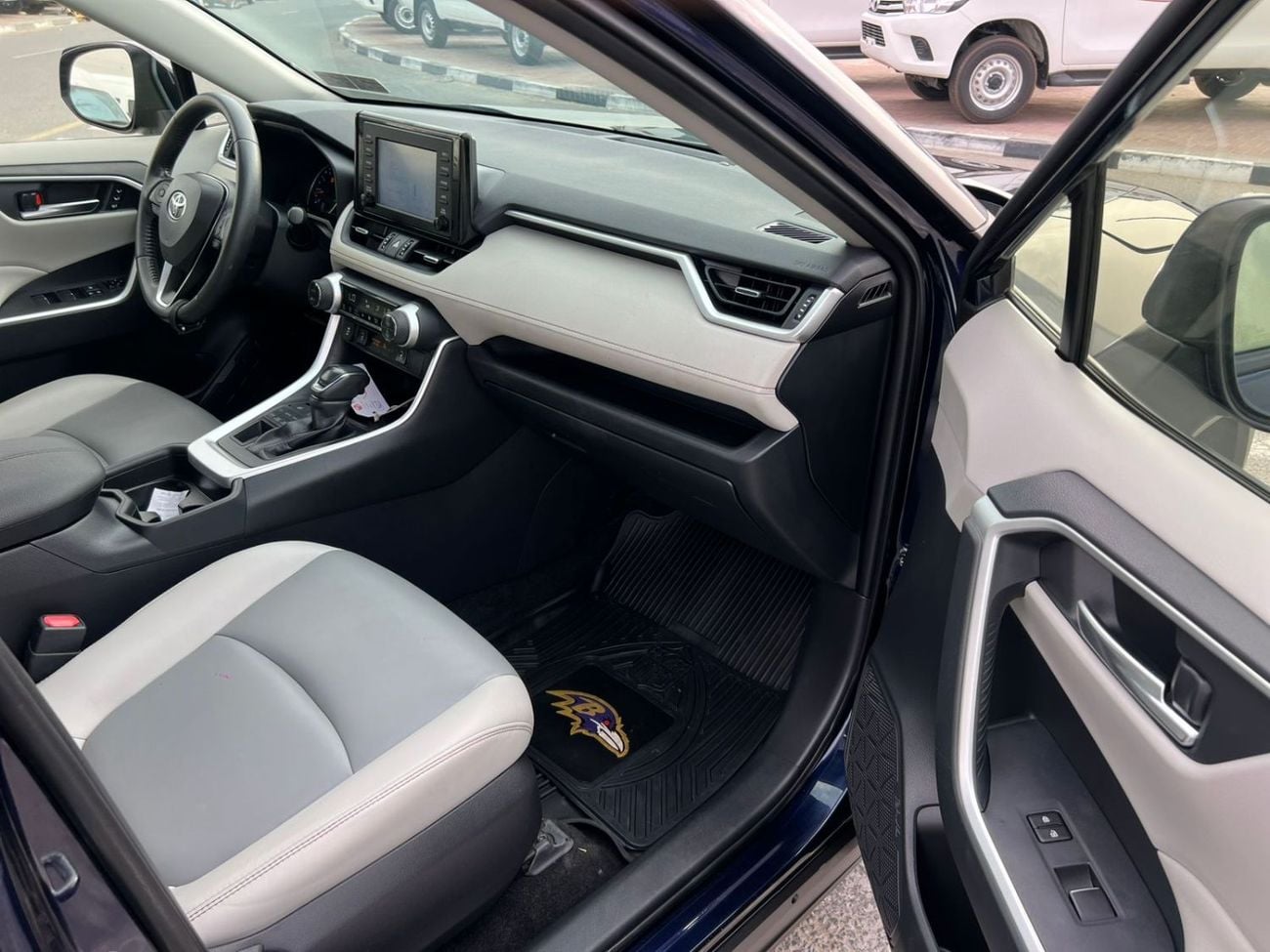 Toyota RAV4 2019 Toyota Rav4 XLE Full Option 2.5L V4 - Rear Camera - Leather Seat - Sunroof - AWD 4x4