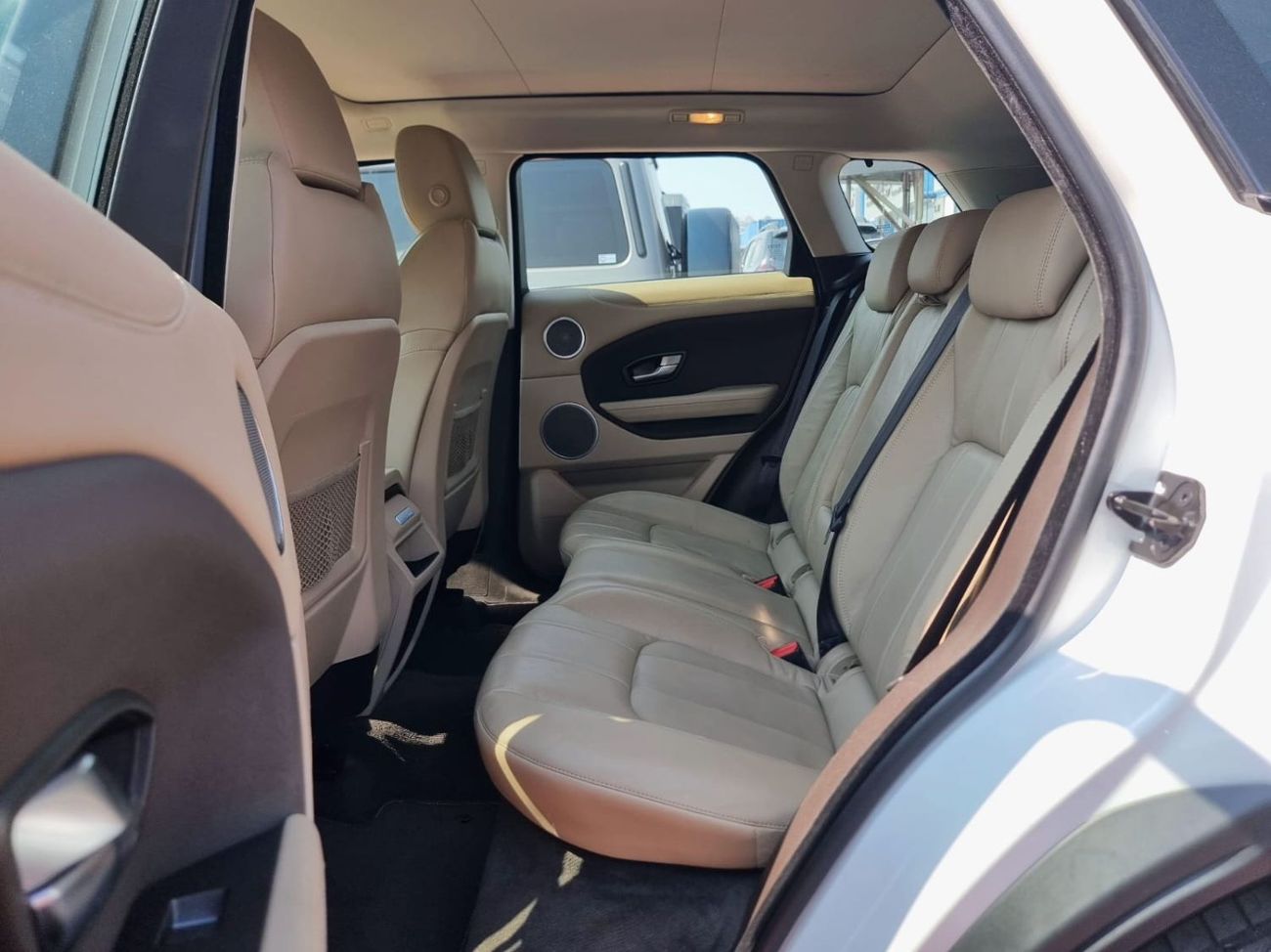 لاند روفر رانج روفر إيفوك 2.0 Original paint 2016