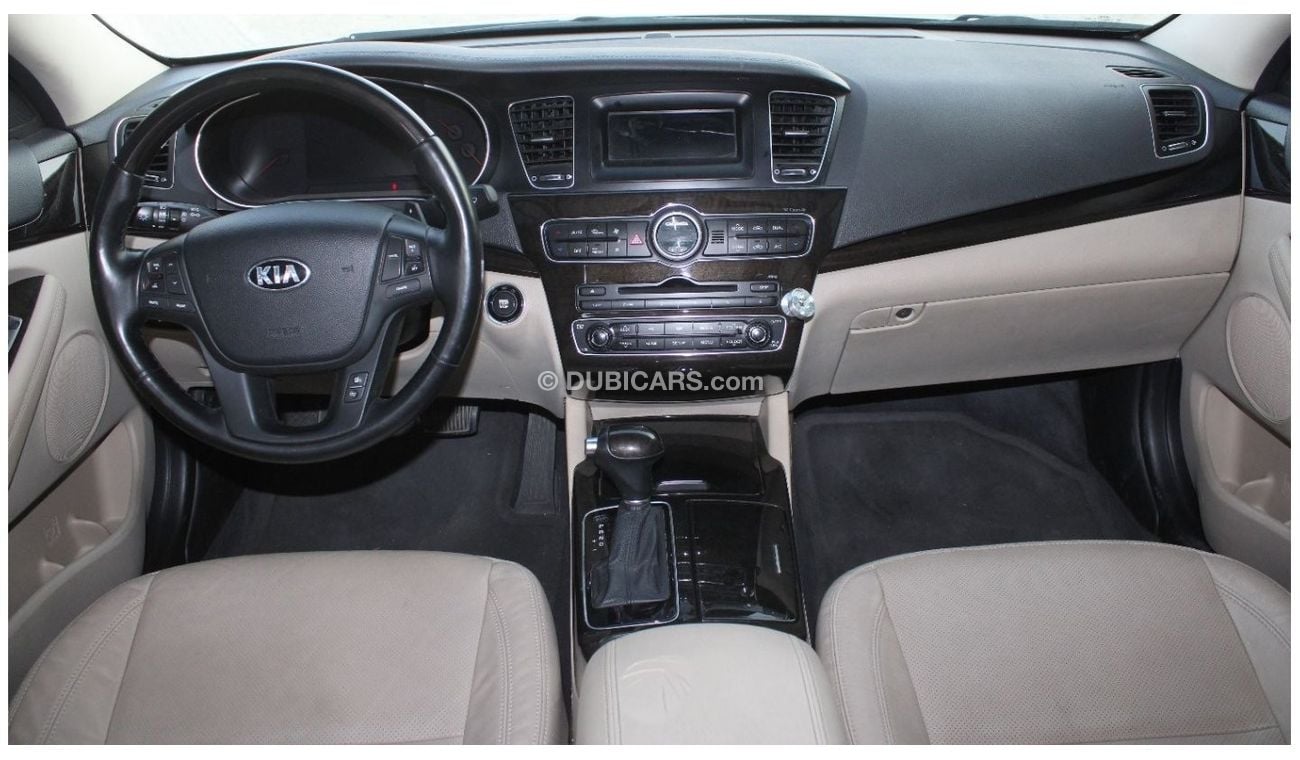 كيا كادنزا كيا كادينزا 2015 خليجي فل كامل  بحالة ممتازة بدون صبغ بدون حوادث