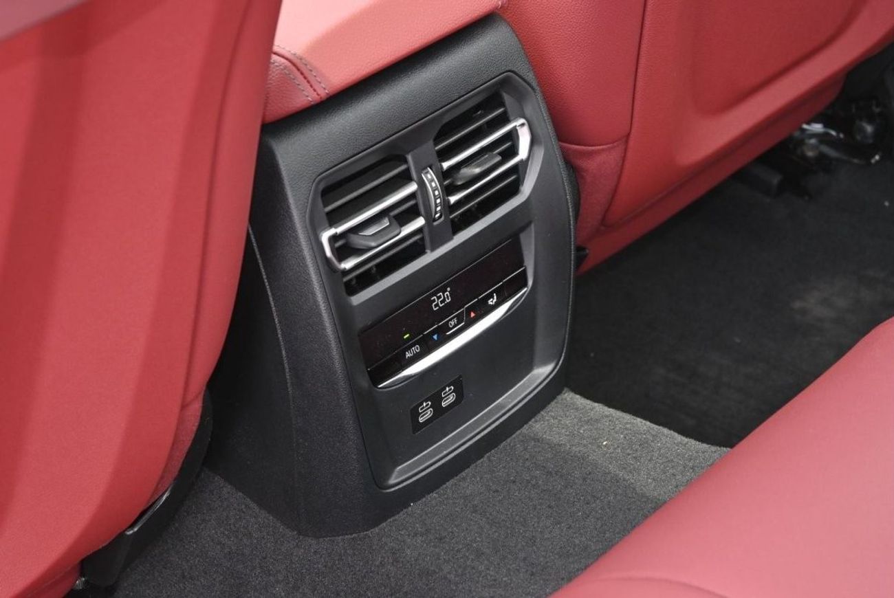 BMW 325 BMW 325i M Sport Kit 2.0L Turbo Petrol Model 2024 Color White