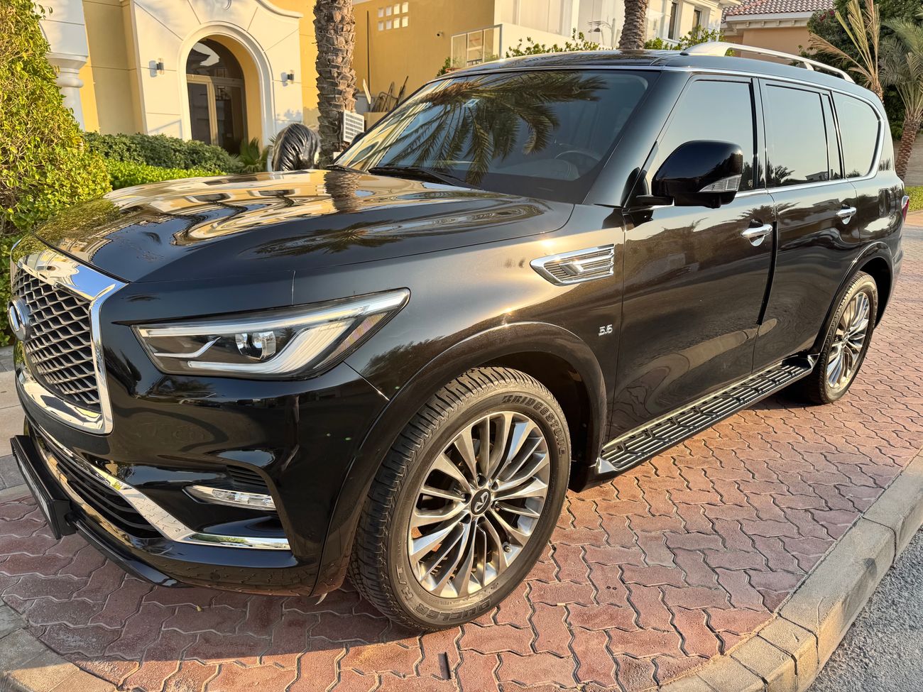 إنفينيتي QX80