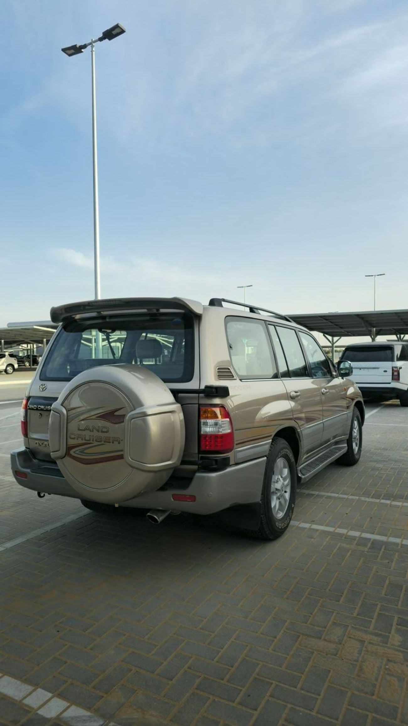 Toyota Land Cruiser GXR GCC only 30900 KM