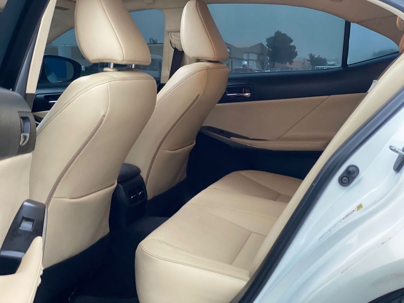 Lexus IS250 F Sport LEXUS IS F 250  PRICE: 41,000 DIRHAMS  MILEAGE : 139,000 km  American specifications  6 cyli