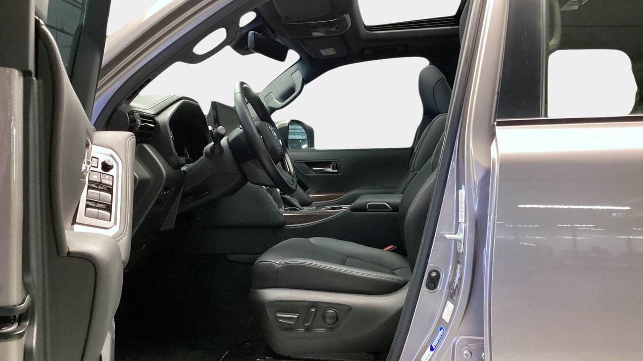 Toyota Land Cruiser GXR | upto AED 20,000 Ramadan Discount | Guaranteed Warranty | 0 Down Payment