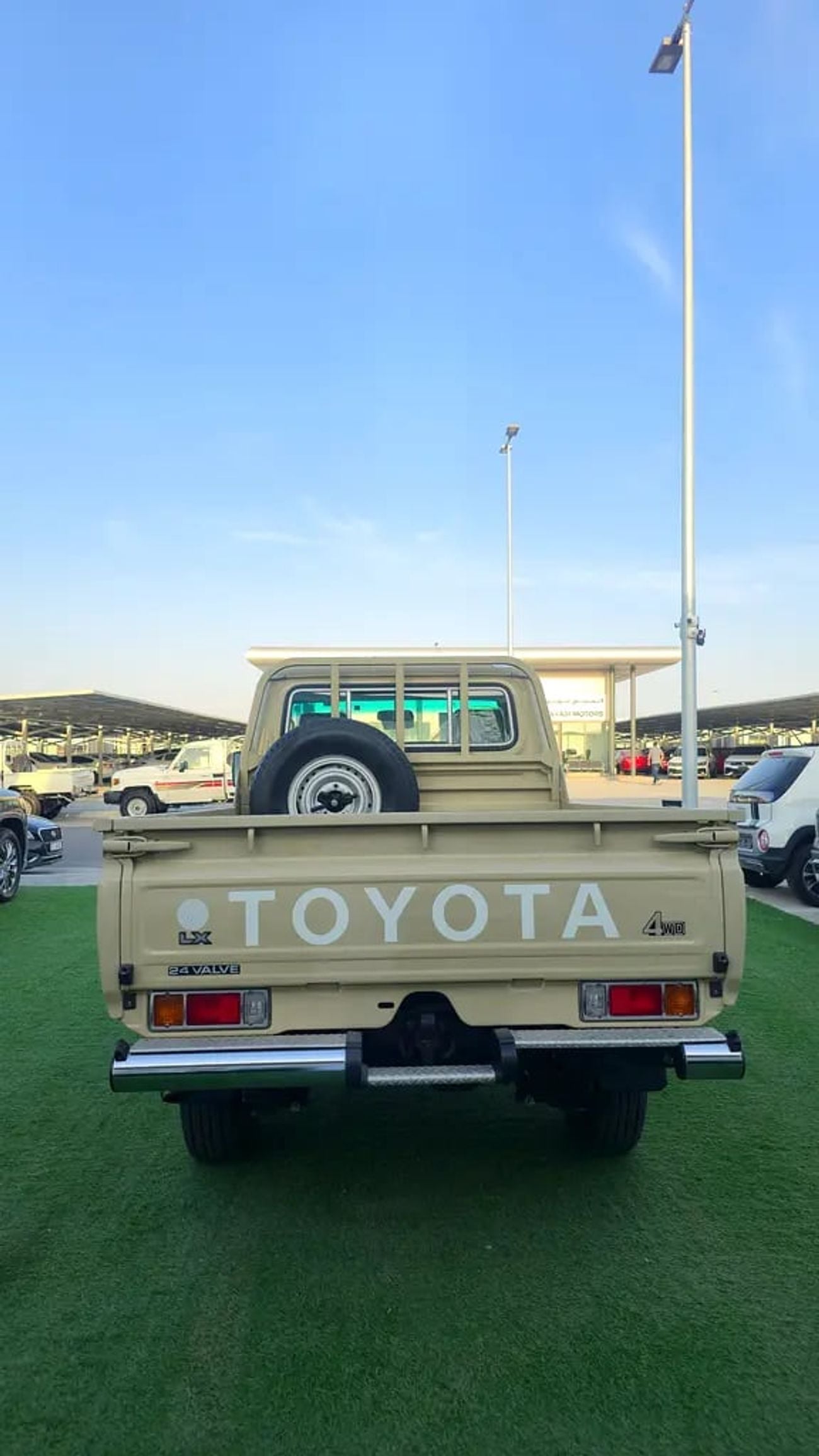 Toyota Land Cruiser 70 LC79 LX - GCC Specs - Reliable Workhorse