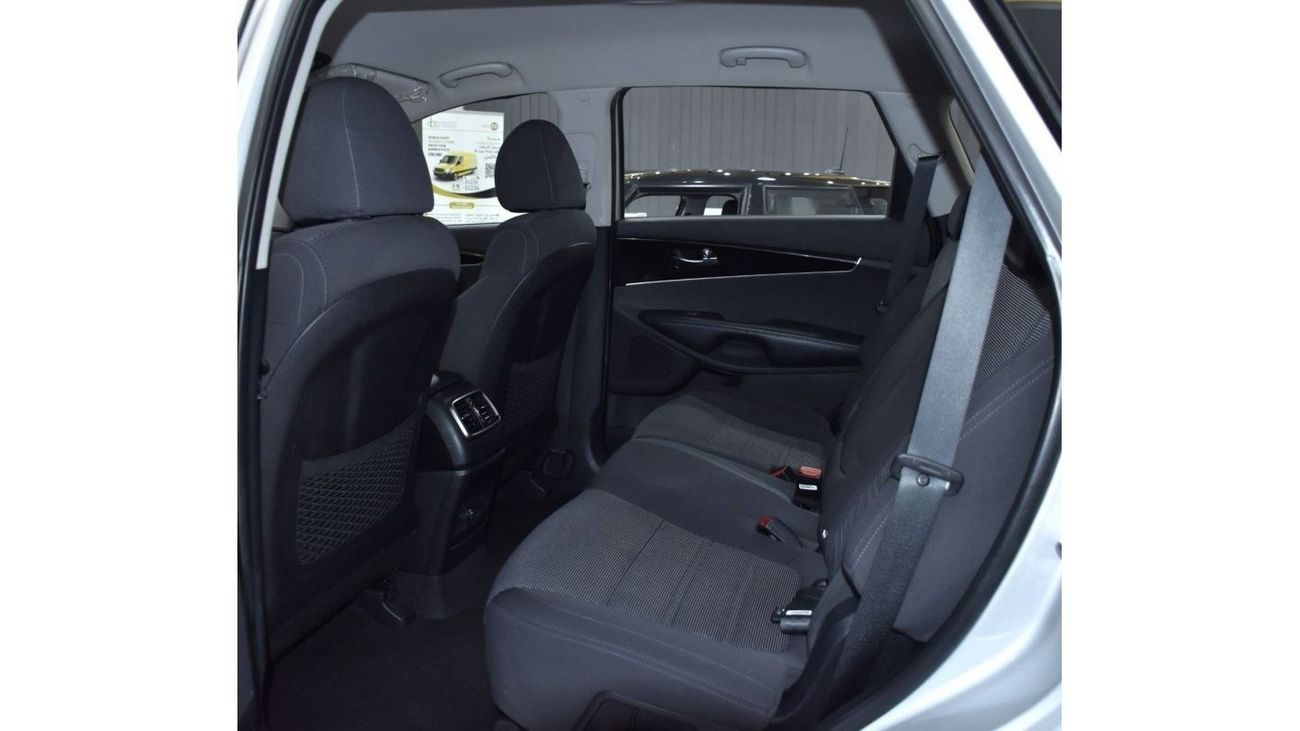 كيا سورينتو EXCELLENT DEAL for our KIA Sorento ( 2019 Model ) in Silver Color GCC Specs