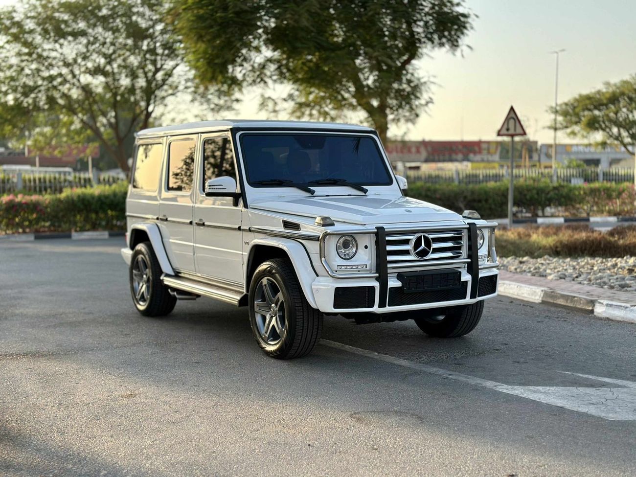 Mercedes-Benz G 500 Premium + 4.0L GCC SPEC NEAT AND CLEAN