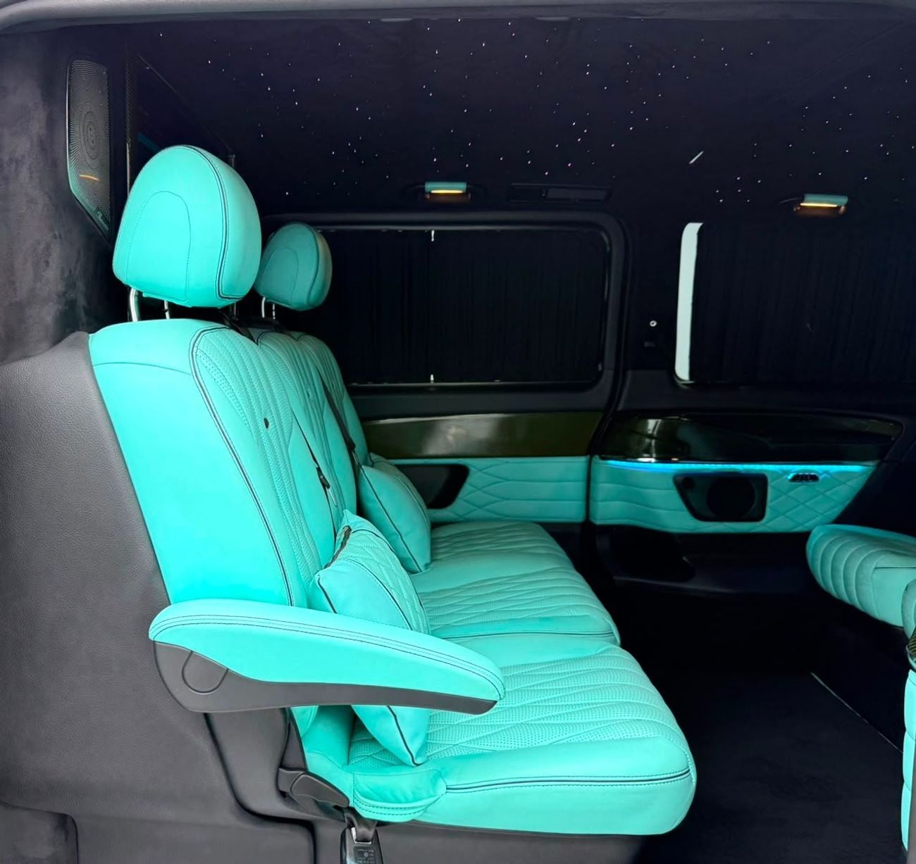 Mercedes Benz V 250 LUXURY 2024 Mercedes-Benz V250, AutoGuard Warranty, Excellent Condition, GCC Specs.