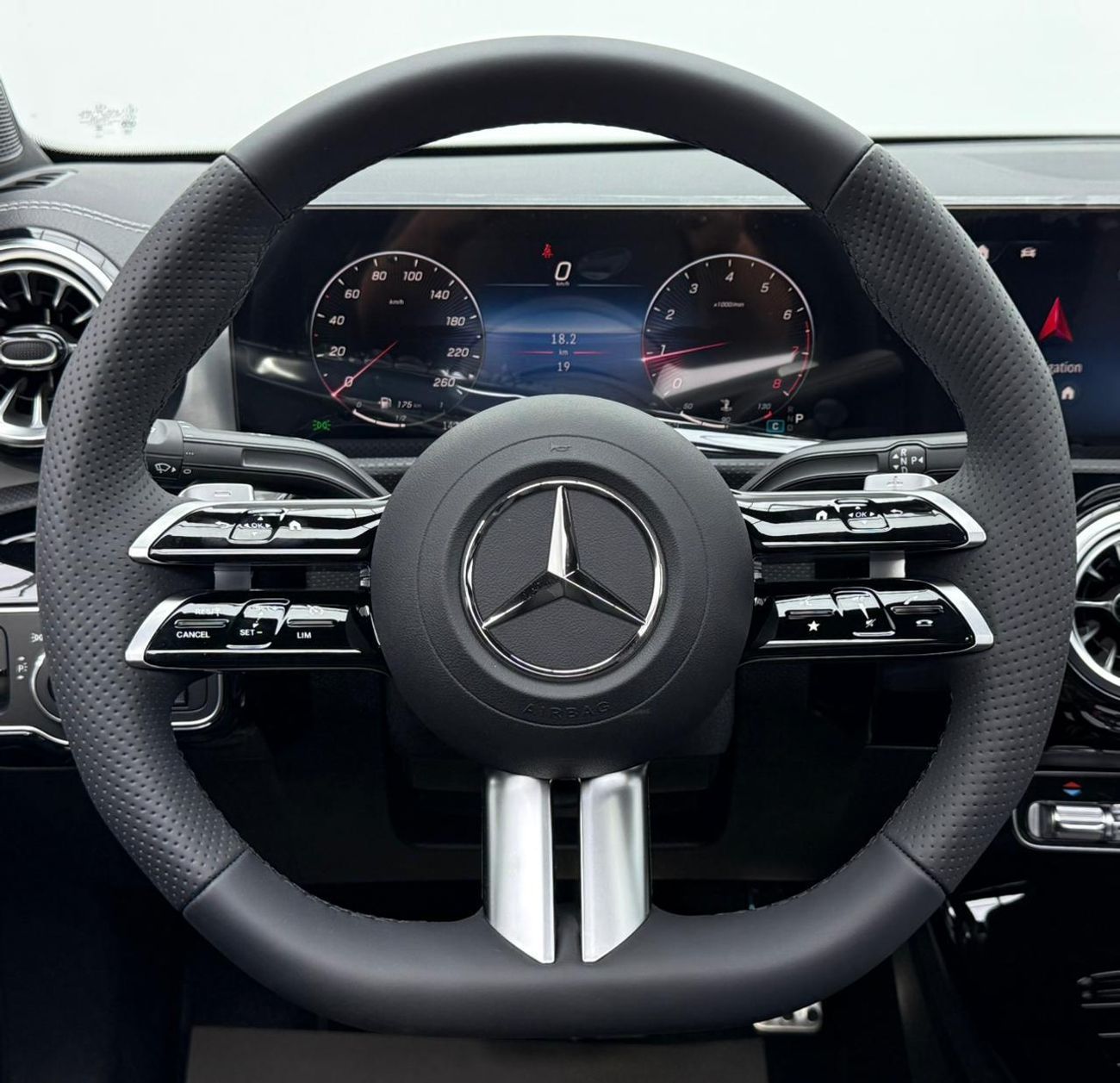 مرسيدس بنز CLA 200 2026 Mercedes-Benz CLA200 AMG, 5 Years Mercedes Warranty, Delivery Km, GCC