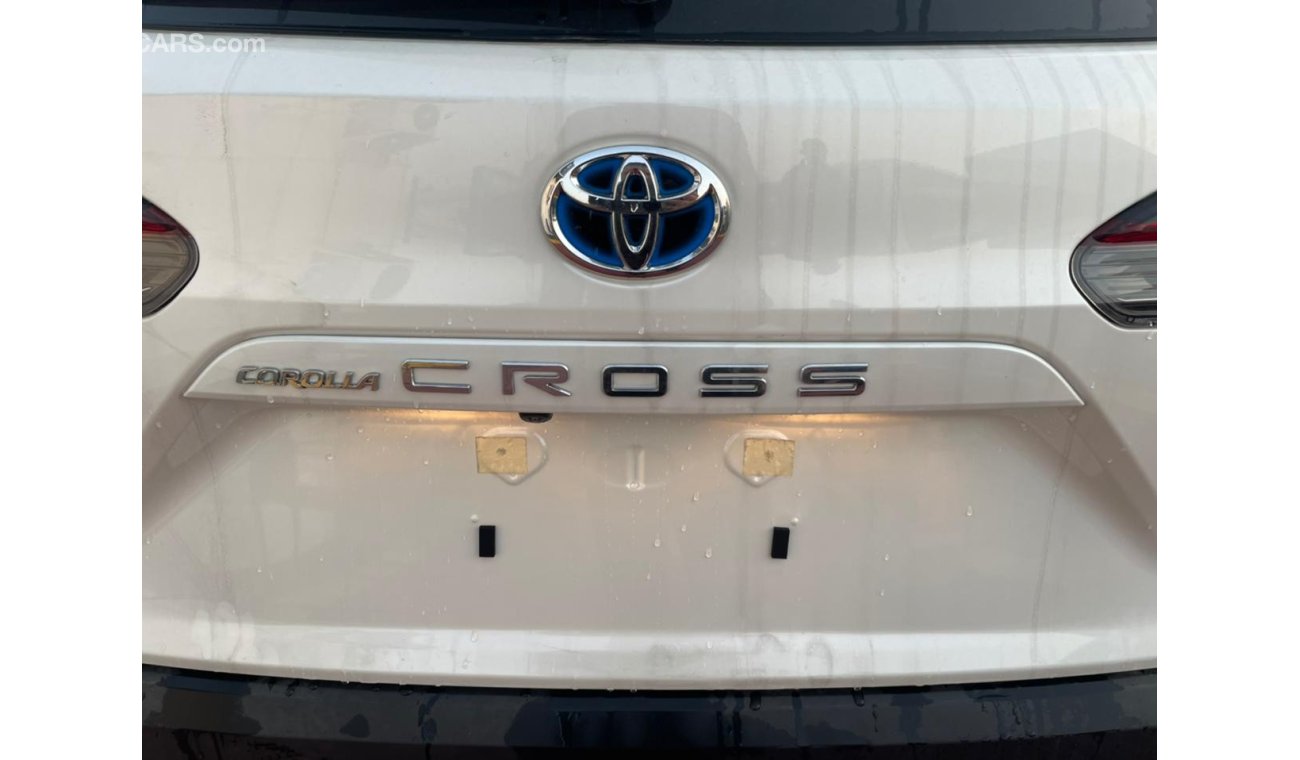 Toyota Corolla Cross COROLLA CROSS HYBRID 1.8L ENGINE, FWD, LEATHER INTERIOR, MODEL 2021 FOR EXPORT ONLY
