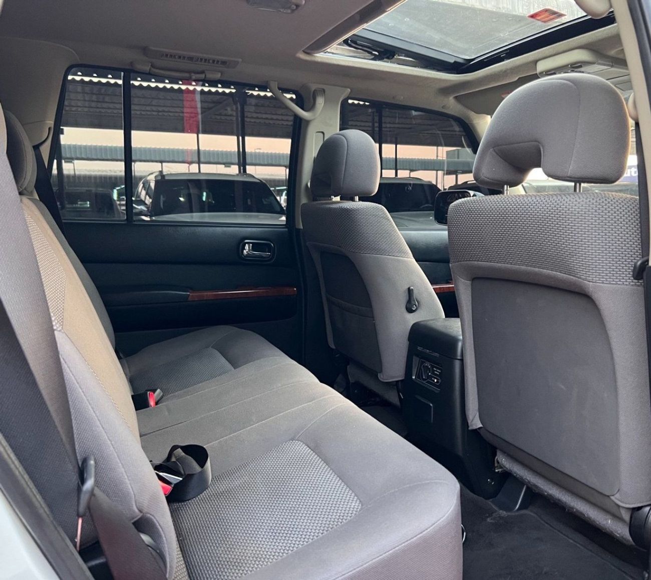 نيسان باترول سفاري Safari 4.8L A/T