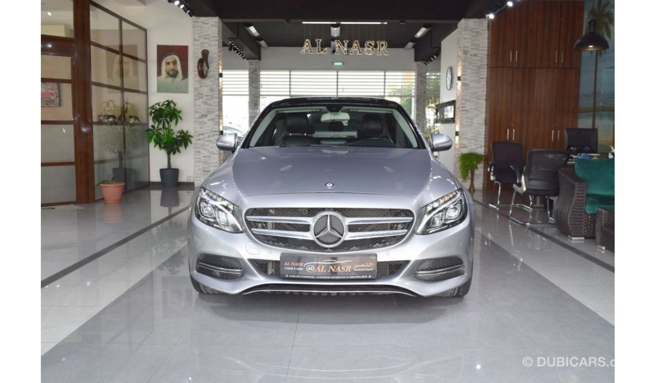 Mercedes-Benz C200 Elegance صبغ وكال | C 200 | GCC Specs | Orignal Paint | Single Owner | Excellent Condition | Acciden