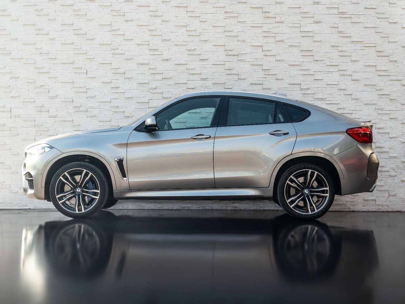 BMW X6M Std 4.4L