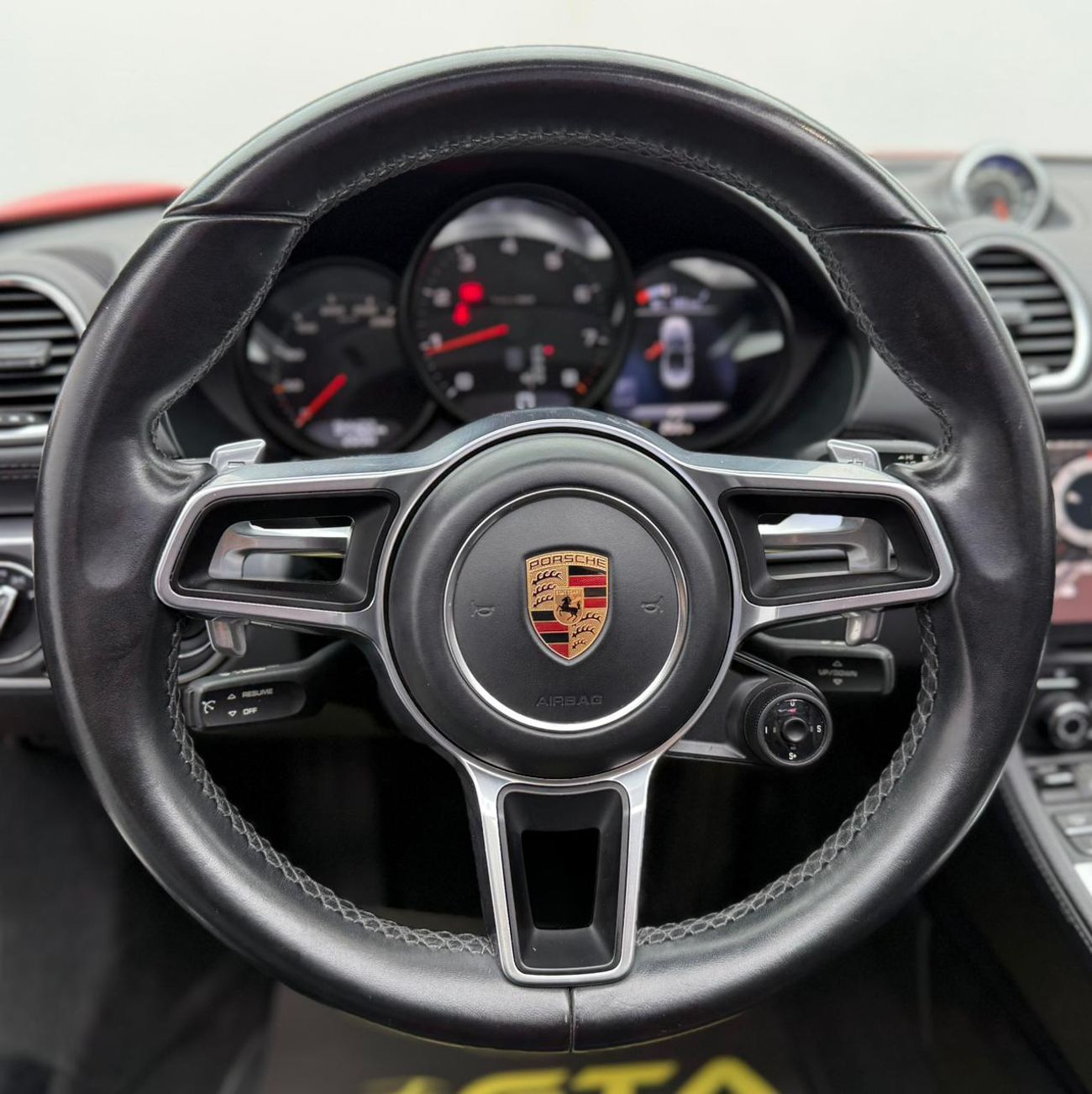 بورش بوكستر 718 Std 2.0L A/T 2017 Porsche 718 Boxster ,Porsche Warranty + Full Service History ,Excellent Condition,