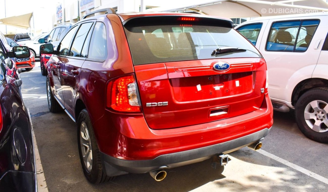 Ford Edge 2013 GCC model, cruise control, sensor wheels, in excellent condition