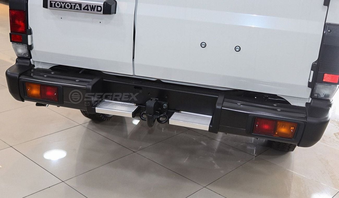 تويوتا لاند كروزر 70 2025 Model Toyota Land Cruiser Hardtop LC78, 4.0L Petrol 4WD 6A/T