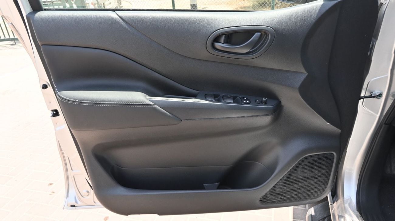 Nissan Navara NISSAN NAVARA 2.5 DIESEL PRO4X 4X4 AT