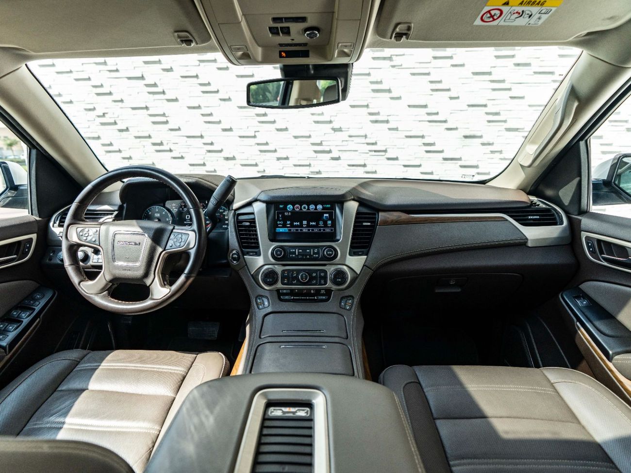 جي أم سي يوكون Denali 6.2L (8 Seater)