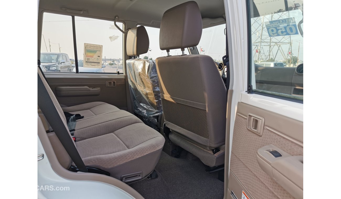 Toyota Land Cruiser 70 4.5L, 16' Tyre, Central Door Lock System, Power Window, Power Mirror, 4WD Gear Box, CODE-LCWH20