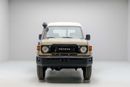 تويوتا لاند كروزر LC78 Hardtop 4.0L - Beige Inside Bluish Grey | Export Only