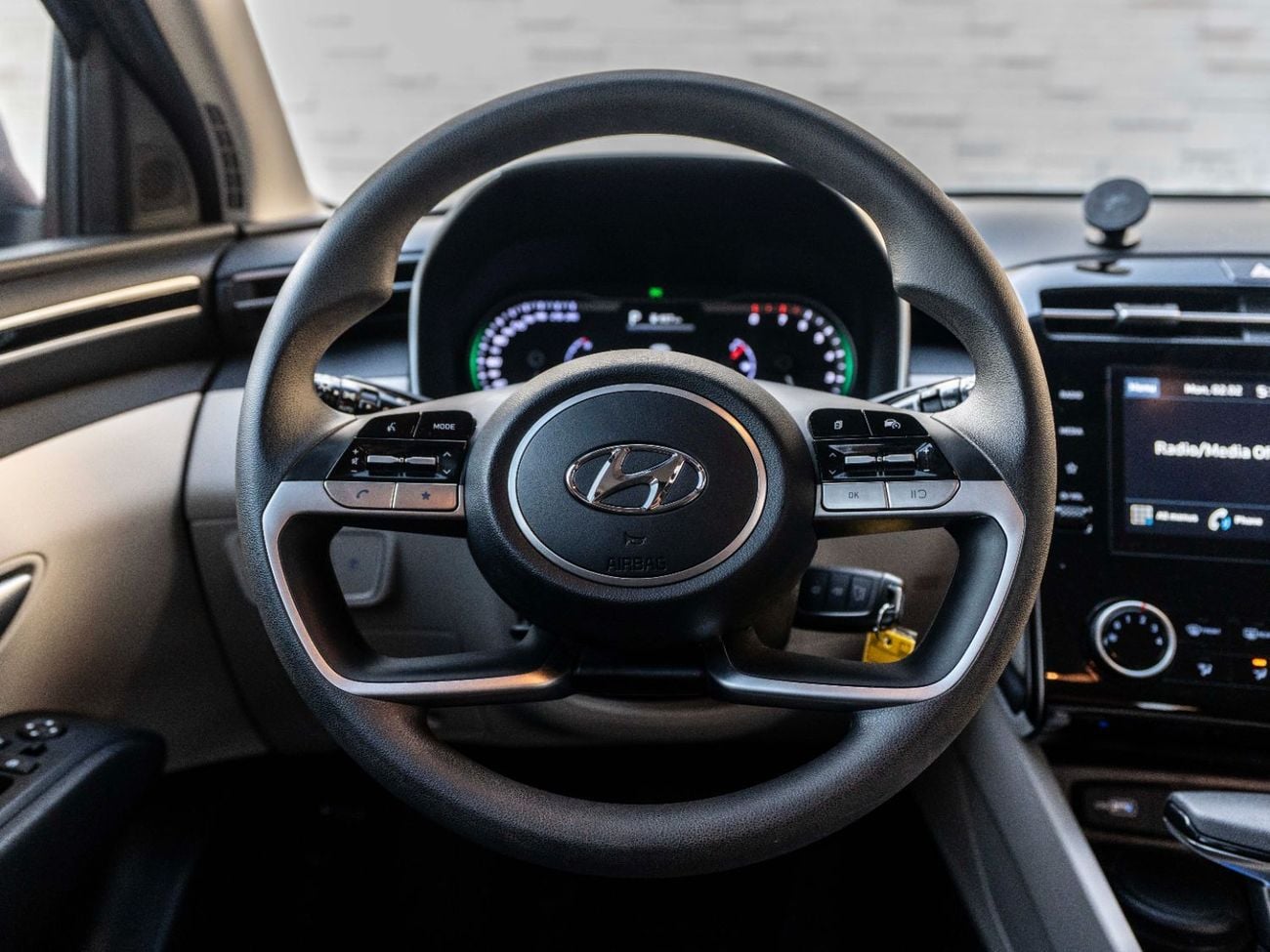 هيونداي توسون 2.0L Smart (FWD)