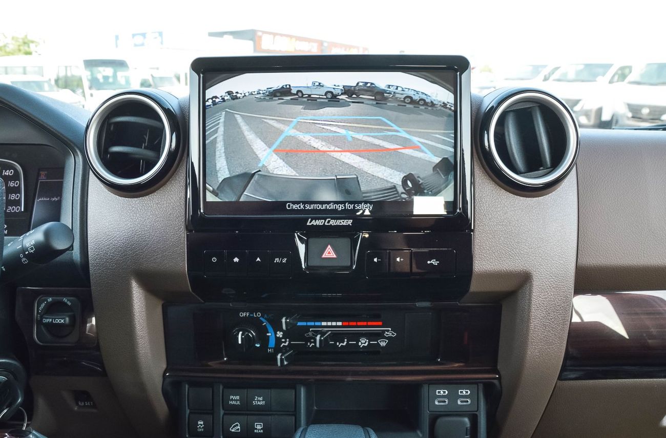 Toyota Land Cruiser 70 TOYOTA LAND CRUISER 76 2.8L 4WD DIESEL SUV 2026