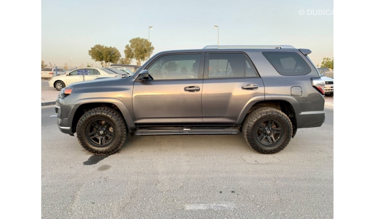 تويوتا 4Runner SR5 PREMIUM 7 SEATER 4.0L V4 2016 AMERICAN SPECIFICATION